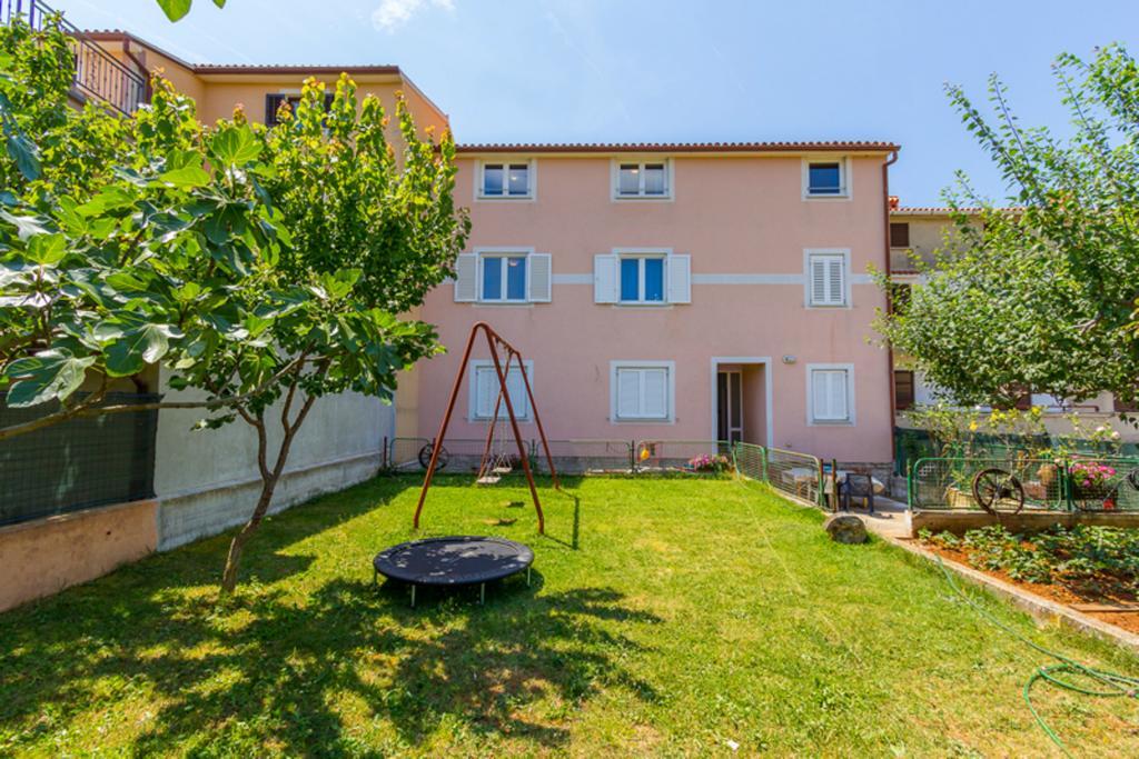 Apartment Mirjana Пула Экстерьер фото